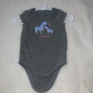 !Bundle! 4 Pack Girls 0-3 months Onesies